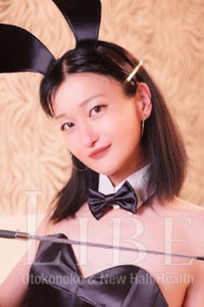 栗栖えり (Eri)