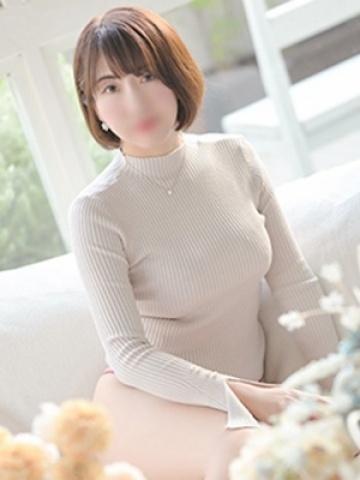 茜