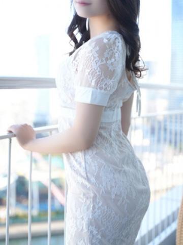 愛優奈(あゆな) (Ayuna)
