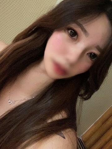 りさ (Risa)