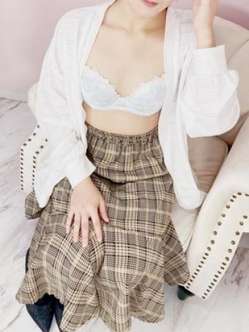 れいな (Reina)