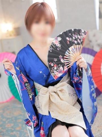 三上ゆりあ