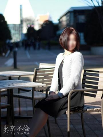 結城まや