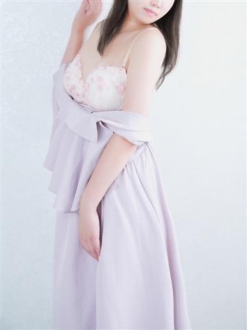 川岸 ゆうな